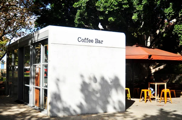 Австралийцы Сидящие Столиком Кафе Ресторана Саду Городе Перт Мая 2016 — стоковое фото