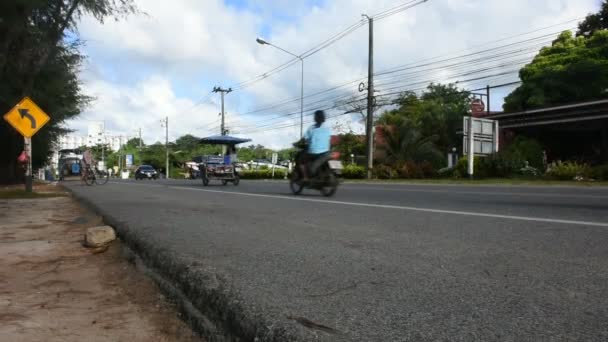Tay Insanlar Sürme Sürüş Yasağı Phe Köy Kent Yolda Temmuz — Stok video