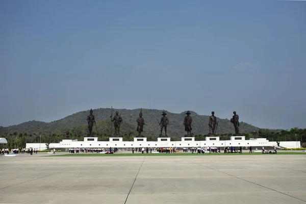 Thai People Foreigners Travelers Walking Visit Bronze Statues Seven Thai — Stock Photo, Image