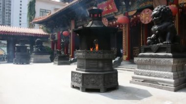 Hong Kong, Çin - 9 Eylül: Çinli ve yabancı insanların ziyaret ve Çin Tanrı ve angel Wong Tai Sin veya Huang Da Xian Temple adlı Hong Kong, Çin'de 9 Eylül 2018 üzerinde dua saygı seyahat