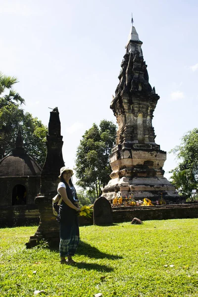 Viajero Tailandés Mujer Visita Viaje Respeto Rezar Chedi Stupa Phra — Foto de Stock