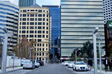 Peyzaj ve cityscape modern binasında Elizabeth Quay üzerinde 29 Mayıs 2016 Perth, Avustralya ile