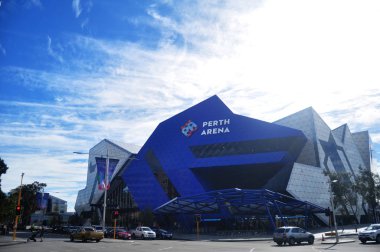 Avustralya Perth Arena veya Rac Arena hizmet trafik yol Wellingt Street ile 3 Haziran 2016 üzerinde Perth, Avustralya sonlandırdıkları