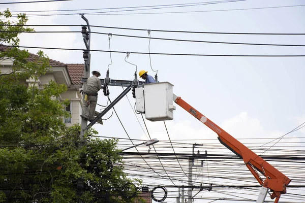 Trabajador Electricista Autoridad Metropolitana Electricidad Que Trabaja Reparación Del Sistema — Foto de Stock