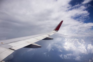 Havadan görünümü peyzaj ve Hong Kong Adası'ndan airbus Bangkok Hong Kong şehir için 3 Eylül 2018 üzerinde uçan Hong Kong, Çin'in cityscape