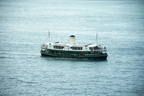 Ferry Boat Amène Des Passagers Chinois Traversant Port Victoria Hong — Photo