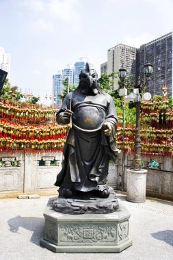Geleneksel on iki Çince Zodyak heykel insanlar için ziyaret seyahat ve Wong Tai Sin Temple Kowloon Island, Hong Kong, Çin'de 9 Eylül 2018 üzerinde dua saygı