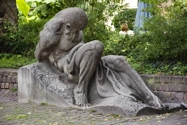 Menselijke Standbeeld Kunst Buiten Tuin Voor Reizigers Mensen Bezoeken Heidelberg — Stockfoto