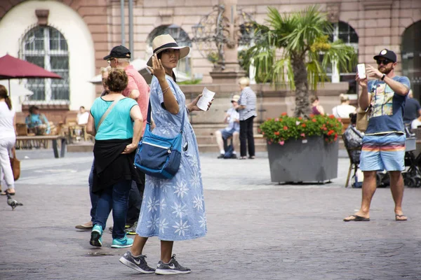 Travelers Thai Woman Walking Travel Visit Shopping Heidelberger Market Marktplatz — Stock Photo, Image