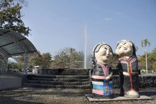 Desenhos Animados Símbolo Estátua Humana Tueng Hot Spring Jardim Livre — Fotografia de Stock