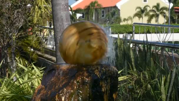 Fontaine Kugel Des Fontaines Sphère Pierre Spining Décor Eau Jardin — Video