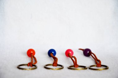 Renkli aksesuar takı boncuk plastik ve deri için yapılmış DIY el yapımı ve el sanatları Atölyesi Tay tarzı, Nonthaburi, Tayland