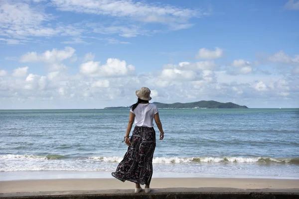 Voyageur Femmes Thai Jouer Détendre Poser Pour Prendre Des Photos — Photo