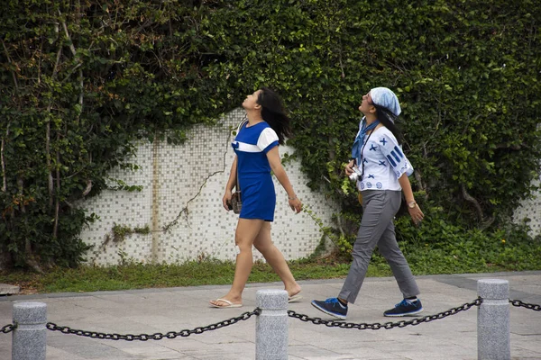 Thai women visit travel and walking relax in garden at Zhongshan — Stock Photo, Image