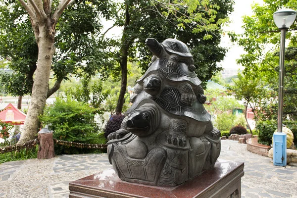 Želva nebo želví socha pro čínské lidi a cizinecké Trave — Stock fotografie