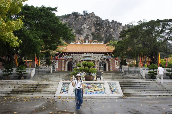 Les Chinois et les voyageurs thai femmes Voyage visite et respect — Photo