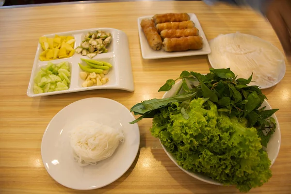 Вьетнамские фрикадельки с начинкой Вьетнам Ноунг или Нам Неунг Тай — стоковое фото