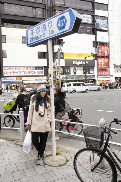 Reizigers Thaise vrouwen mensen reizen bezoek en poseren portret voor — Stockfoto