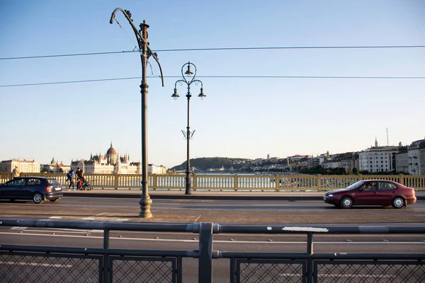 Budapest Hongrie Septembre Route Circulation Avec Tram Ferroviaire Voyageurs Hongrois — Photo