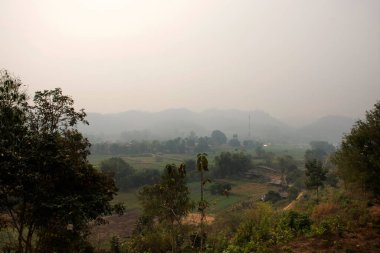 Mae Hong Son 'un Phra' daki manzara ve şehir manzarası Doi Kong Mu Tapınağı Dağı 'ndayken Tayland' ın başkenti Mae Hong Son 'da Başbakan 2.5.