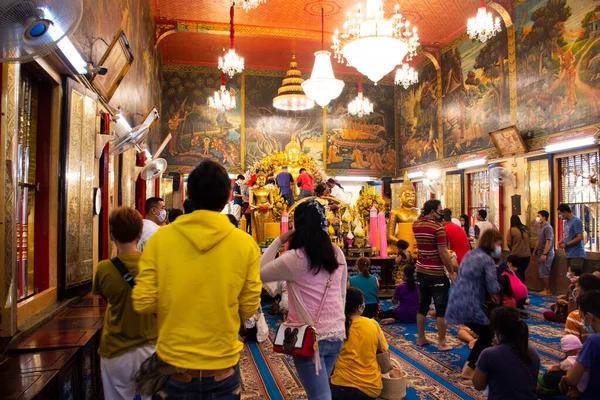 Los Tailandeses Los Viajeros Extranjeros Respetan Oración Rito Ritual Dios — Foto de Stock