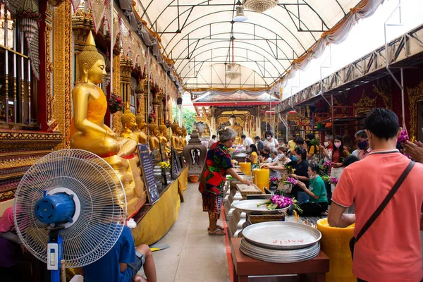 Peuple Thaïlandais Voyageur Étranger Respectent Prière Rite Statue Dieu Ange — Photo