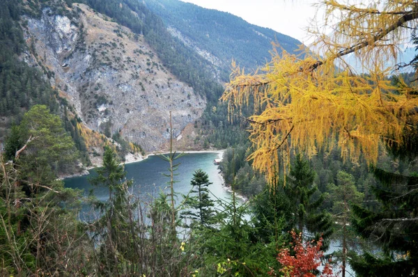 Les Autrichiens Les Voyageurs Étrangers Reposent Dînent Restaurant Rasthaus Zugspitzblick — Photo