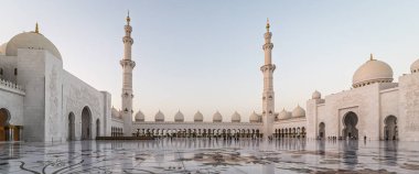 Abu Dabi 'deki Şeyh Zayed Büyük Cami Merkezi, Birleşik Arap Emirlikleri gündüz görüşü