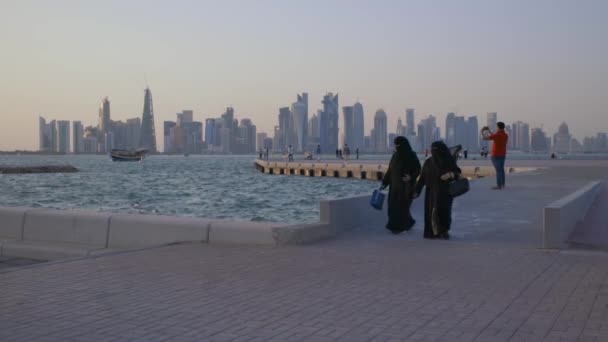 Doha Qatar Julio 2020 Doha Cor Niche Sunset Shot Showing — Vídeo de stock