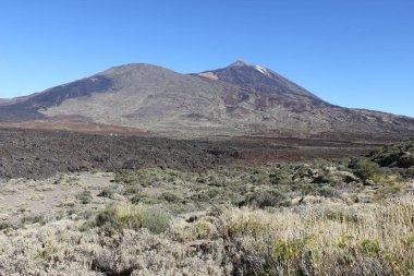 Teide çevresindeki manzara - İspanya 'nın en yüksek dağı