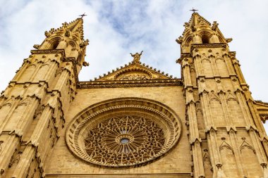 Palma 'daki La Seu Katedrali Balear Adası Mallorca, İspanya güneşli bir günde