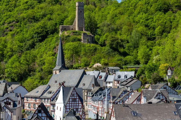 Widok Wioskę Monreal Eifel Nadrenia Palatynat — Zdjęcie stockowe