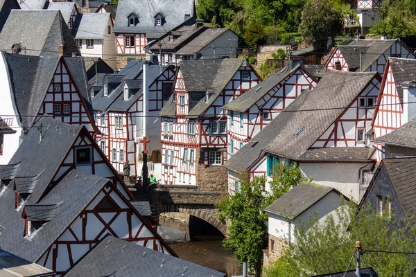 Widok Domy Muru Pruskiego Miejscowości Monreal Eifel Niemcy — Zdjęcie stockowe