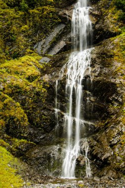 Gelin düşüyor Valdez, Alaska, bize, watefalls kasaba Valdez içinde sulak