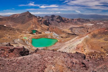 Zümrüt göller üzerinde Tongariro geçiş izlemek, Yeni Zelanda en güzel yürüyüş yollarının