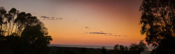 Sonnenuntergang Einem Bewölkten Abend Der Nähe Von Agnes Water Queensland — Stockfoto