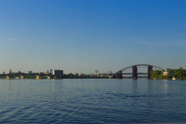 Pont Sur Grande Rivière Ville — Photo