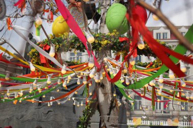 Şehir merkezinde bahar kutlaması