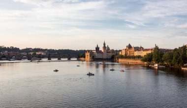 Charles Köprüsü Prag Günbatımı Gün batımı Güzel nehir suyu