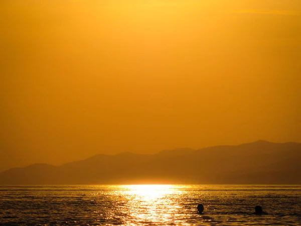 Karadeniz 'de sıcak bir akşam.