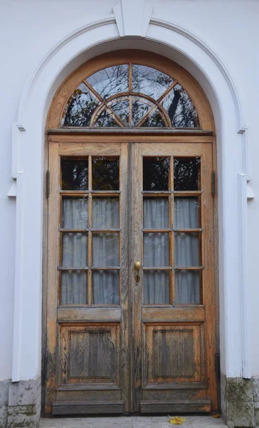 Stare Drewniane Drzwi Ścianie — Zdjęcie stockowe