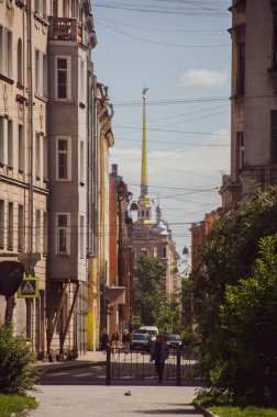 Saint Petersburg 'da eski bir sokak.