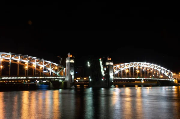 Drawbridge Rio Neva São Petersburgo Noite — Fotografia de Stock