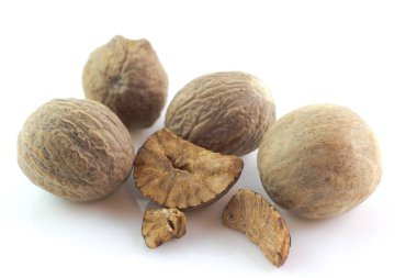 Beyaz arka plan üzerinde izole bitki Hindistan cevizi meyve