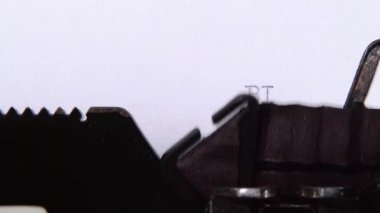 Kara Cuma büyük indirimli bir gündür.