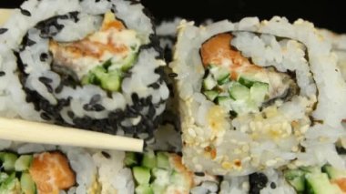 Lezzetli börekler iştah açmaya hazır.