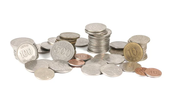 Pila Diferentes Monedas Surcoreanas Aisladas Sobre Fondo Blanco — Foto de Stock