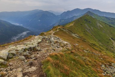 Tatra dağlarında yürüyüş parkuru