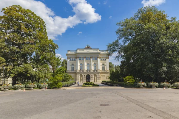 Universitätsgebäude in Warschau — Stockfoto