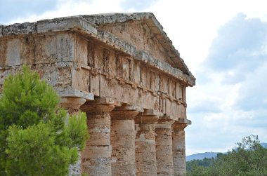 Segesta Detay od tapınak çatı, Sicilya